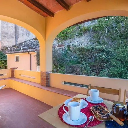 Pet Friendly In Marciana With Kitchen Vakantiehuis